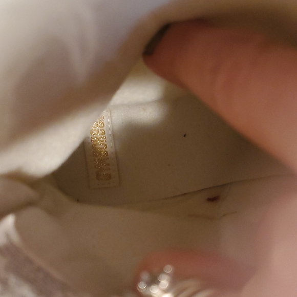 Size 4 Gymboree opal white boots - Picture 8 of 14